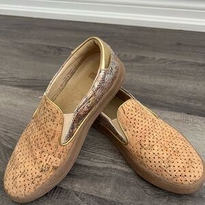Johnston & Murphy Elaine Cork & Gold Slip-on Sneaker